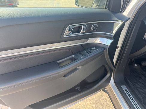 Used 2017 Ford Explorer Sport w/ Equipment Group 401A AWD/4WD image 13