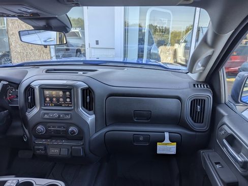 New 2026 Chevrolet Silverado 1500 Custom image 4