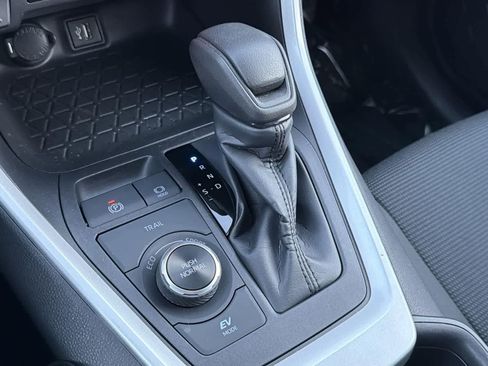 Used 2024 Toyota RAV4 LE image 16