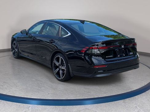 Used 2024 Honda Accord Sport image 7