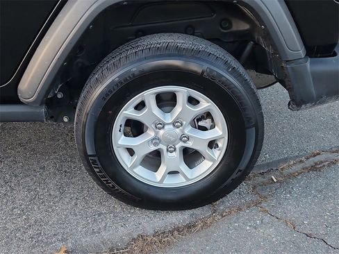 Used 2021 Jeep Wrangler Unlimited Sport image 8