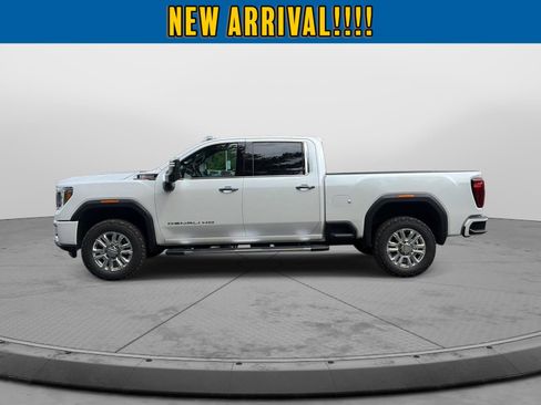 Used 2022 GMC Sierra 2500 Denali AWD/4WD image 7