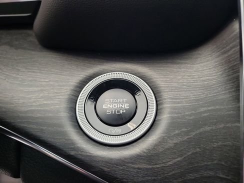 New 2025 Jeep Grand Cherokee Overland w/ Trailer Tow Package image 15