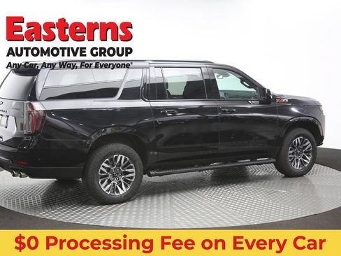 Used 2025 Chevrolet Suburban Z71 AWD/4WD image 45