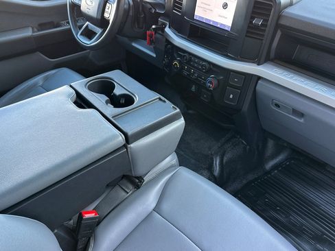 Used 2024 Ford F250 XL w/ 360-Degree Camera Package AWD/4WD image 18