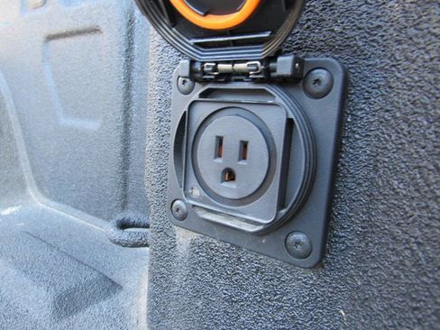 Certified 2019 GMC Sierra 1500 Denali w/ Denali Ultimate Package image 37