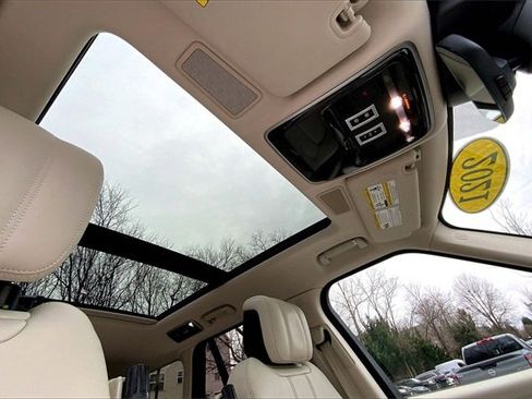 Used 2021 Land Rover Range Rover Westminster Edition image 11