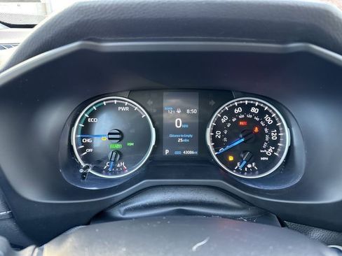 Certified 2022 Toyota RAV4 XLE image 16