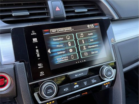 Used 2017 Honda Civic Touring image 17