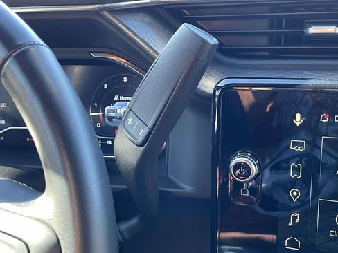 Certified 2025 GMC Sierra 2500 Denali Ultimate image 24