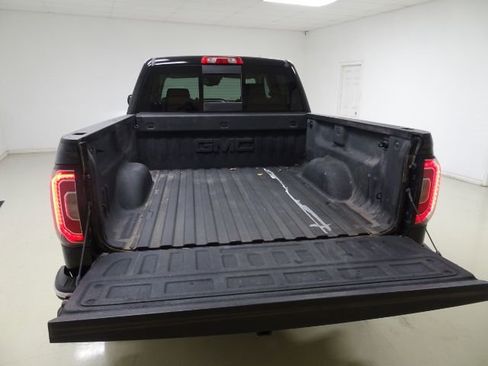 Used 2017 GMC Sierra 1500 SLT image 15