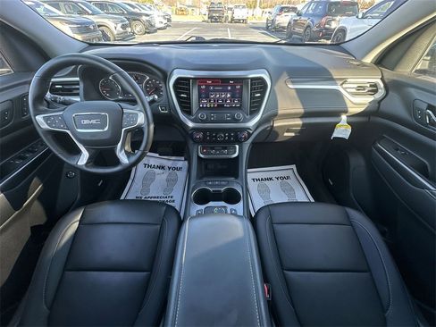 Used 2023 GMC Acadia SLT w/ Preferred Package image 21