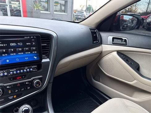 Used 2013 Kia Optima LX w/ Convenience Plus Pkg image 17