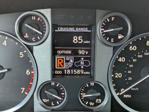 Used 2015 Lexus LX 570 4WD w/ Luxury Package image 11