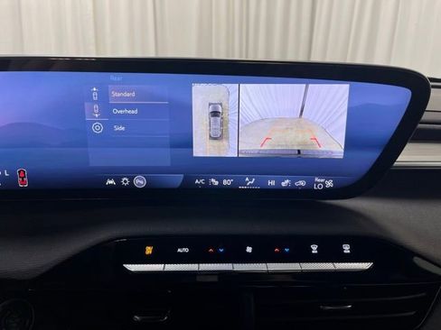 Used 2025 Buick Enclave Preferred image 22