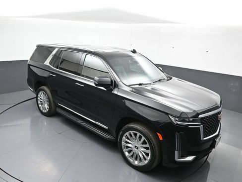 Used 2024 Cadillac Escalade Premium Luxury AWD/4WD image 42
