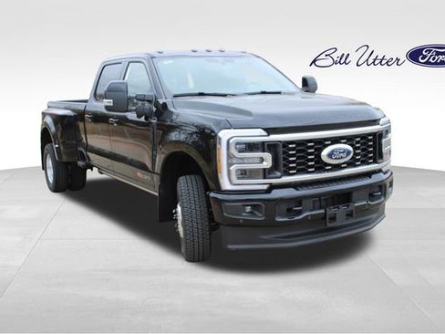 New 2026 Ford F350 Platinum image 2