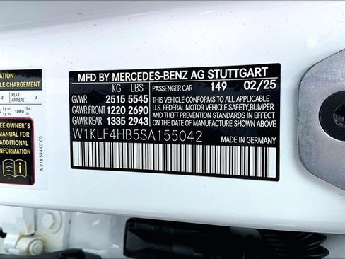 Used 2025 Mercedes-Benz E 350 4MATIC Sedan image 4