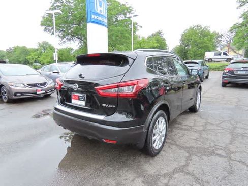 Used 2021 Nissan Rogue Sport SV AWD/4WD image 4