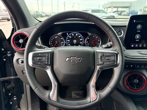 Used 2025 Chevrolet Blazer RS AWD/4WD image 31