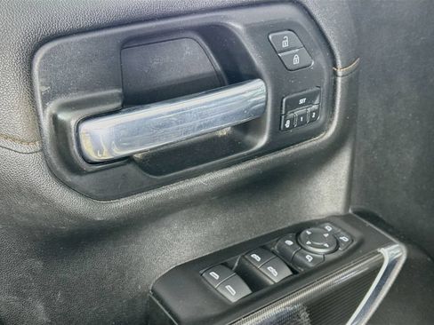 Used 2021 GMC Sierra 1500 AT4 w/ AT4 Value Package AWD/4WD image 19