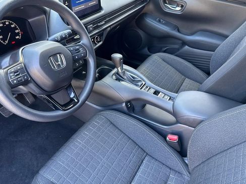 Certified 2026 Honda HR-V LX image 4