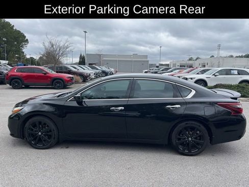 Used 2017 Nissan Altima 2.5 SR w/ Midnight Edition Package image 7