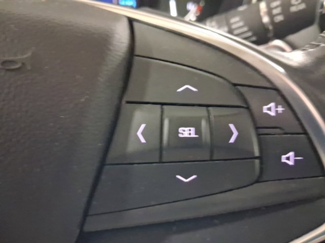 Used 2018 Cadillac XT5 Luxury w/ Driver Awareness Package AWD/4WD image 32