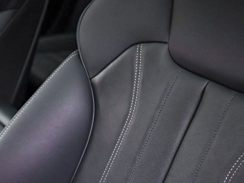 Used 2024 Audi Q5 2.0T Premium w/ Convenience Package image 23