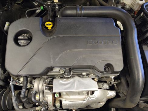 Used 2023 Chevrolet Malibu LT FWD image 30