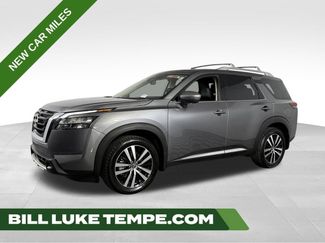 Used 2025 Nissan Pathfinder Platinum w/ Cargo Package AWD/4WD video 1