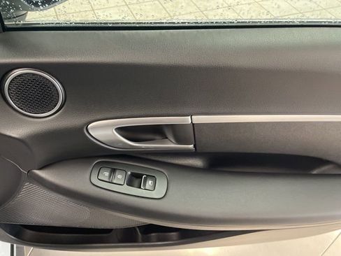 Used 2025 Hyundai Sonata SE FWD image 14