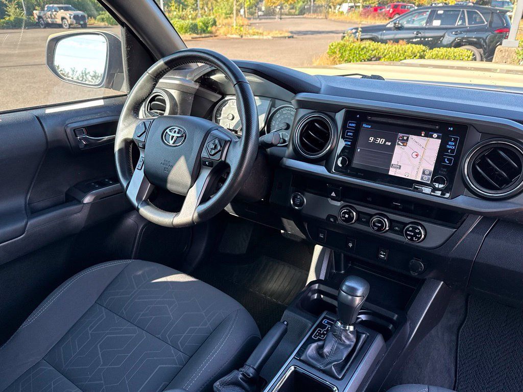 Used 2016 Toyota Tacoma TRD Sport w/ Towing Package RWD image 20