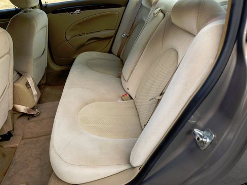 Used 2006 Buick Lucerne CX w/ Driver Confidence Package image 11