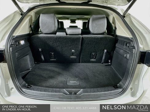 Used 2024 MAZDA CX-90 3.3 Turbo w/ Preferred Plus AWD/4WD image 28