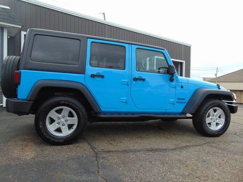 Used 2017 Jeep Wrangler Unlimited Sport w/ Quick Order Package 24S AWD/4WD image 9