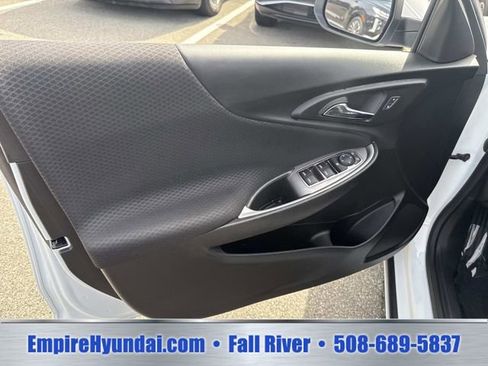 Used 2025 Chevrolet Malibu LT FWD image 18