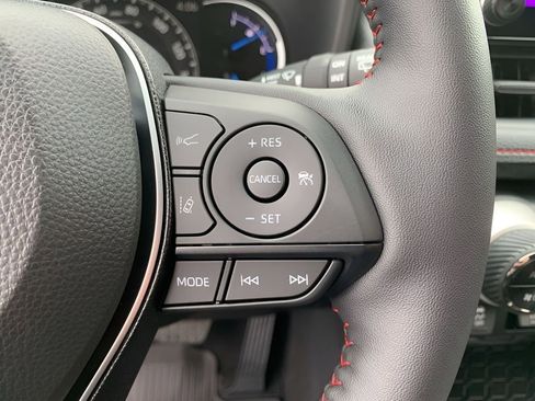 New 2025 Toyota RAV4 SE image 26