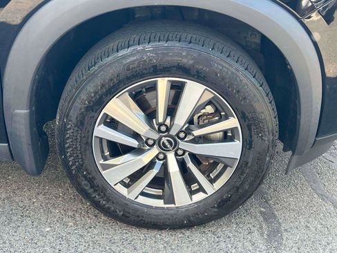 Used 2024 Nissan Pathfinder SL AWD/4WD image 5
