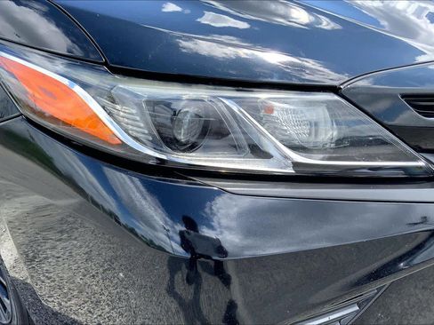 Used 2019 Toyota Camry SE w/ Convenience Package image 27