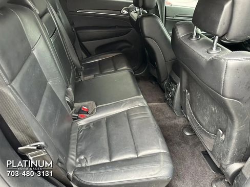 Used 2018 Jeep Grand Cherokee Limited AWD/4WD image 16