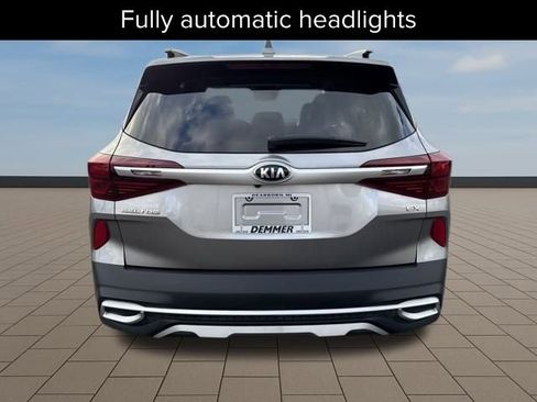 Used 2021 Kia Seltos EX image 5
