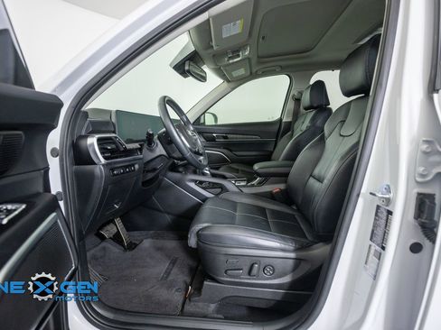 Used 2023 Kia Telluride SX AWD/4WD image 11