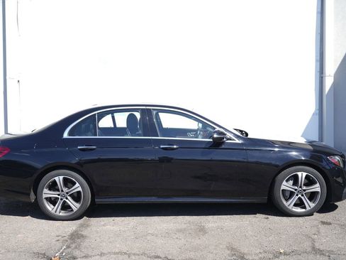 Used 2020 Mercedes-Benz E 350 4MATIC Sedan image 7