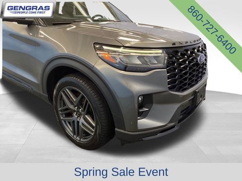 Used 2025 Ford Explorer ST-Line w/ ST-Line Street Pack AWD/4WD image 51