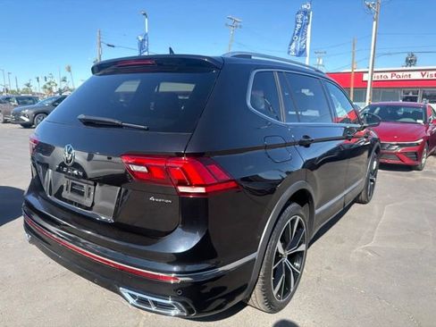 Used 2022 Volkswagen Tiguan SEL R-Line AWD/4WD image 5