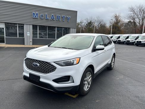 Used 2024 Ford Edge SEL image 1
