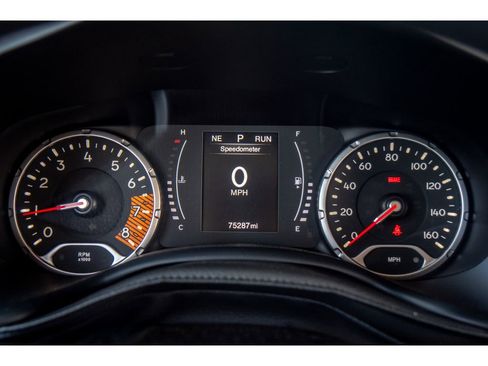 Used 2020 Jeep Renegade Sport image 21