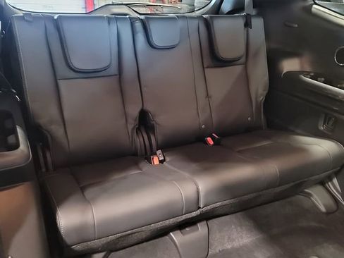 Used 2024 Subaru Ascent Touring image 34