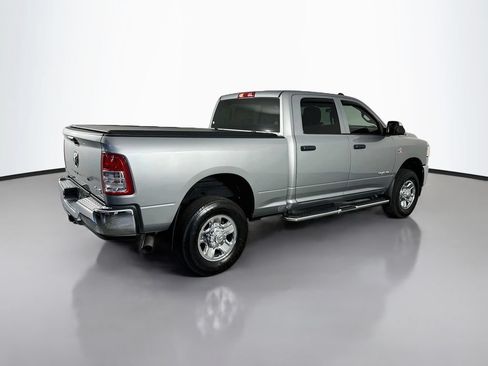 Used 2022 RAM 2500 Tradesman w/ Chrome Appearance Group AWD/4WD image 7